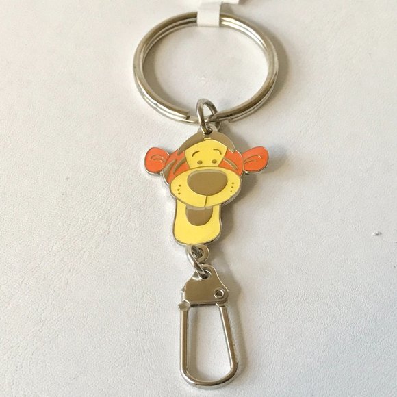 Vintage Disney Tigger Zipper Pull Keychain Purse Charm Winnie The Pooh Disneyana - Picture 1 of 6